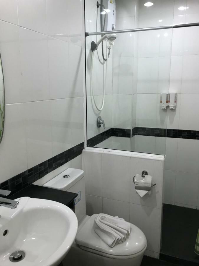 Angelina Guesthouse Patong Zewnętrze zdjęcie